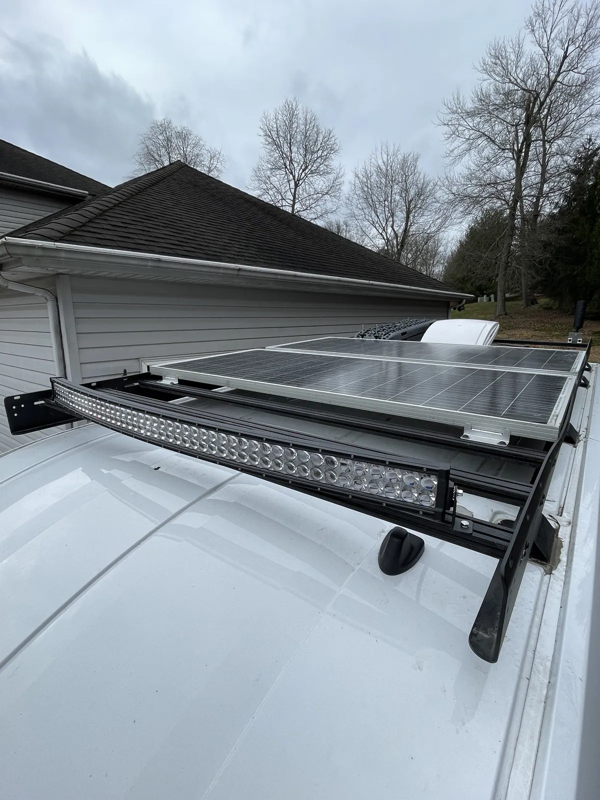 Overhead lightbar